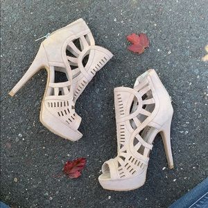 Just Fab Rynter cutout heels
